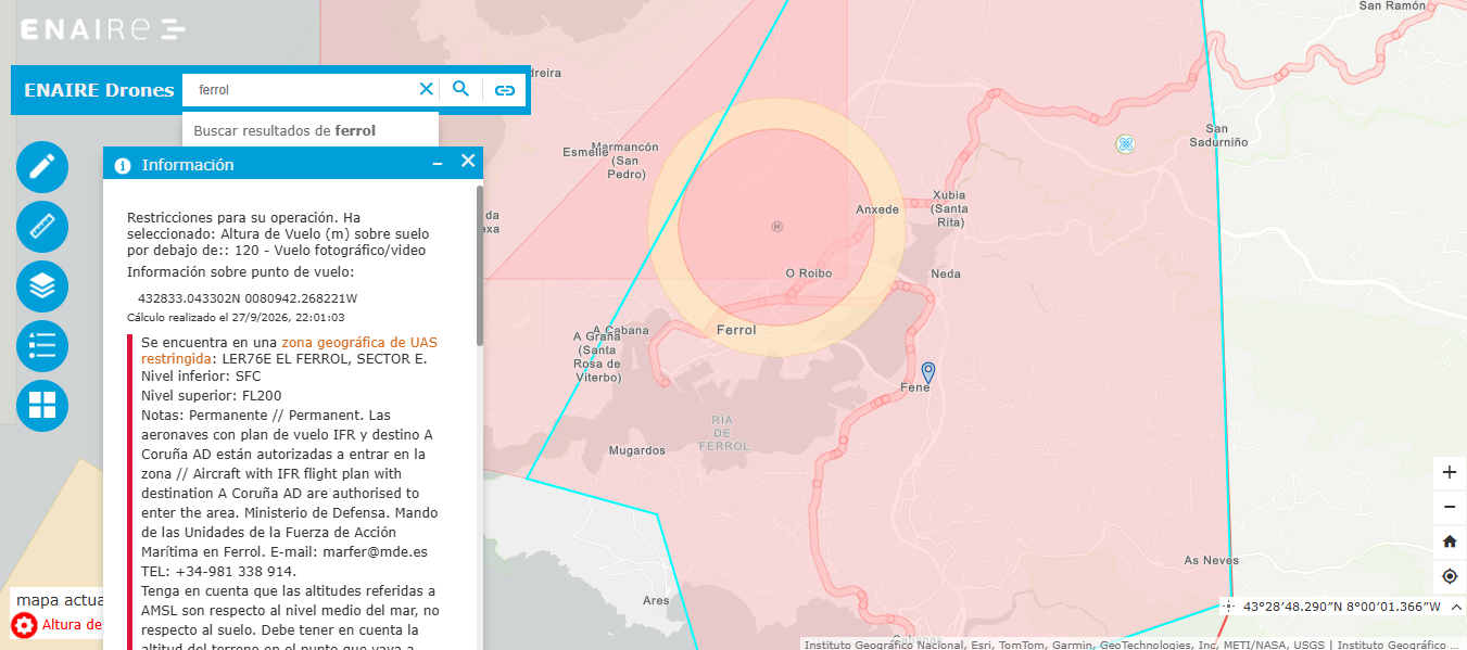 Captura del mapa de ENAIRE Drones en la zona de Ferrol con capas, buscador y herramientas para planificar un vuelo